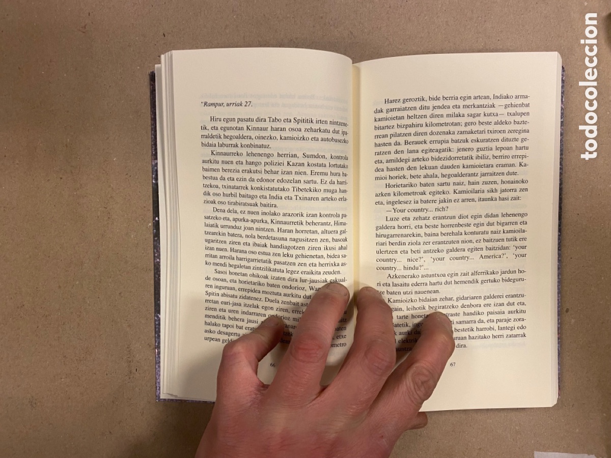 Libros de segunda mano: OROITUZ. JON ARRETXE. ELKAR ARGITALETXEA 1998. EUSKARAZ. - Foto 3