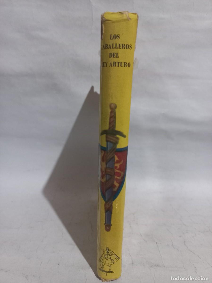 Libros de segunda mano: M. E. Antonini - Los Caballeros del Rey Arturo - 1971 - Foto 2