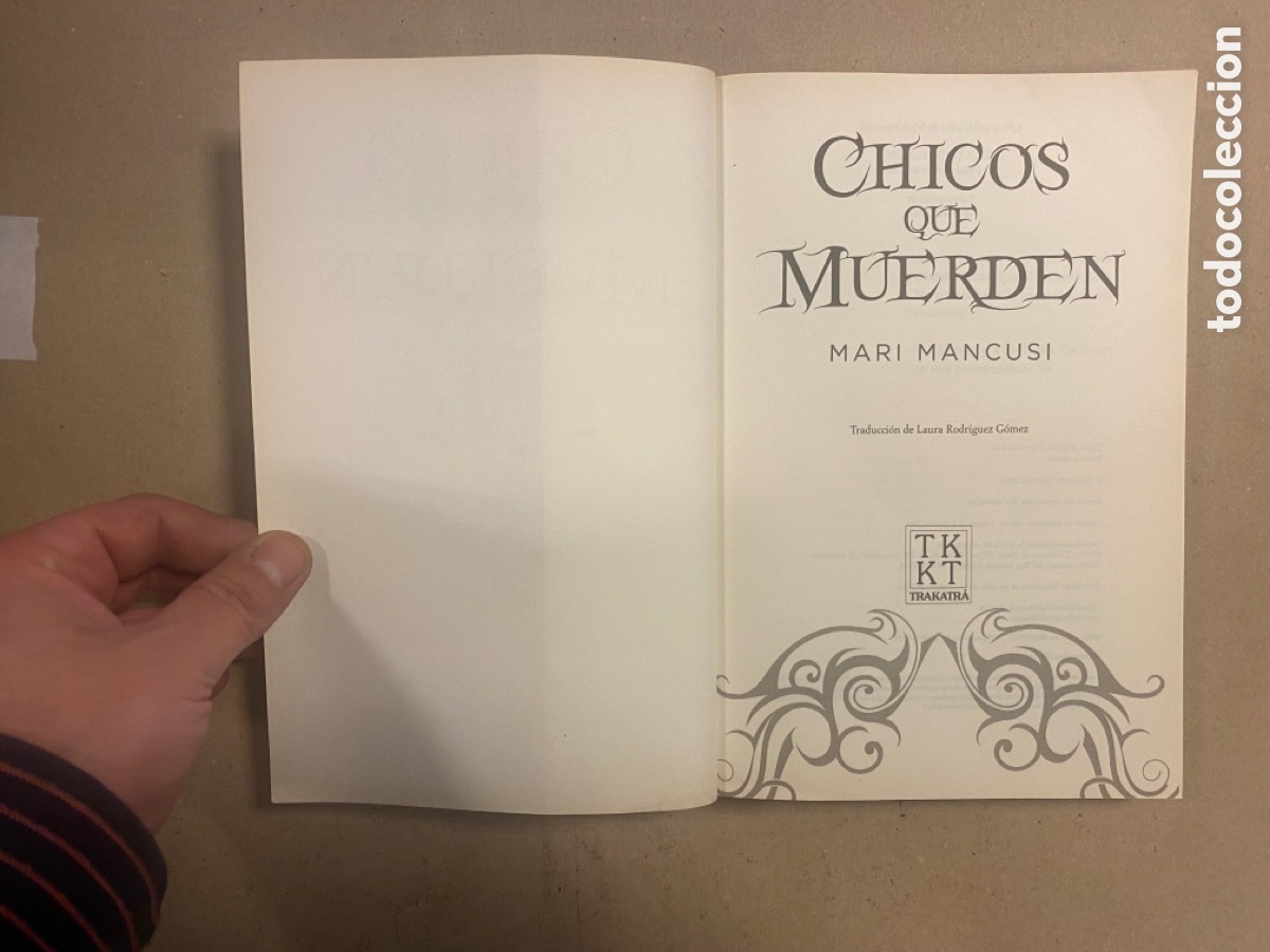 Libros de segunda mano: CHICOS QUE MUERDEN. MARI MANCUSI. TRAKATR&Aacute; 2011. - Foto 3