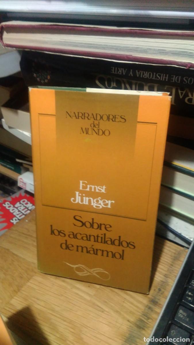 Libros de segunda mano: SOBRE LOS ACANTILADOS DE M&Aacute;RMOL, ERNST J&Uuml;NGER, ED. CIRCULO DE LECTORES - Foto 1