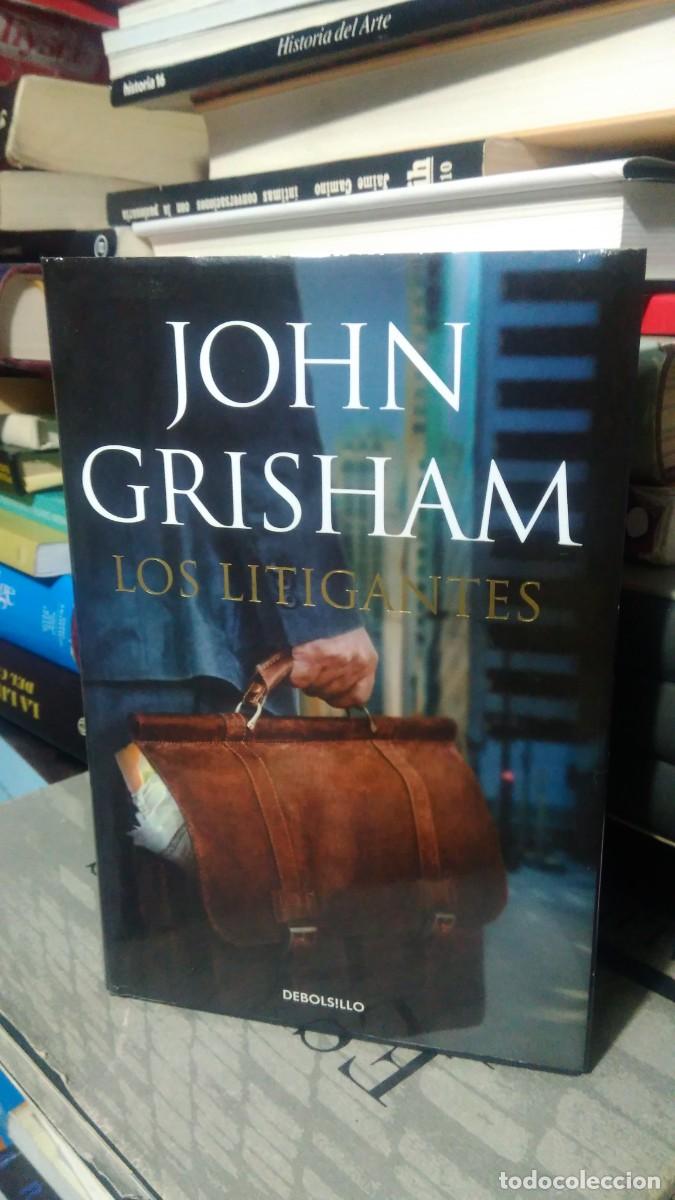 Libros de segunda mano: LOS LITIGANTES, JOHN GRISHAM, ED. DEBOLSILLO - Foto 1