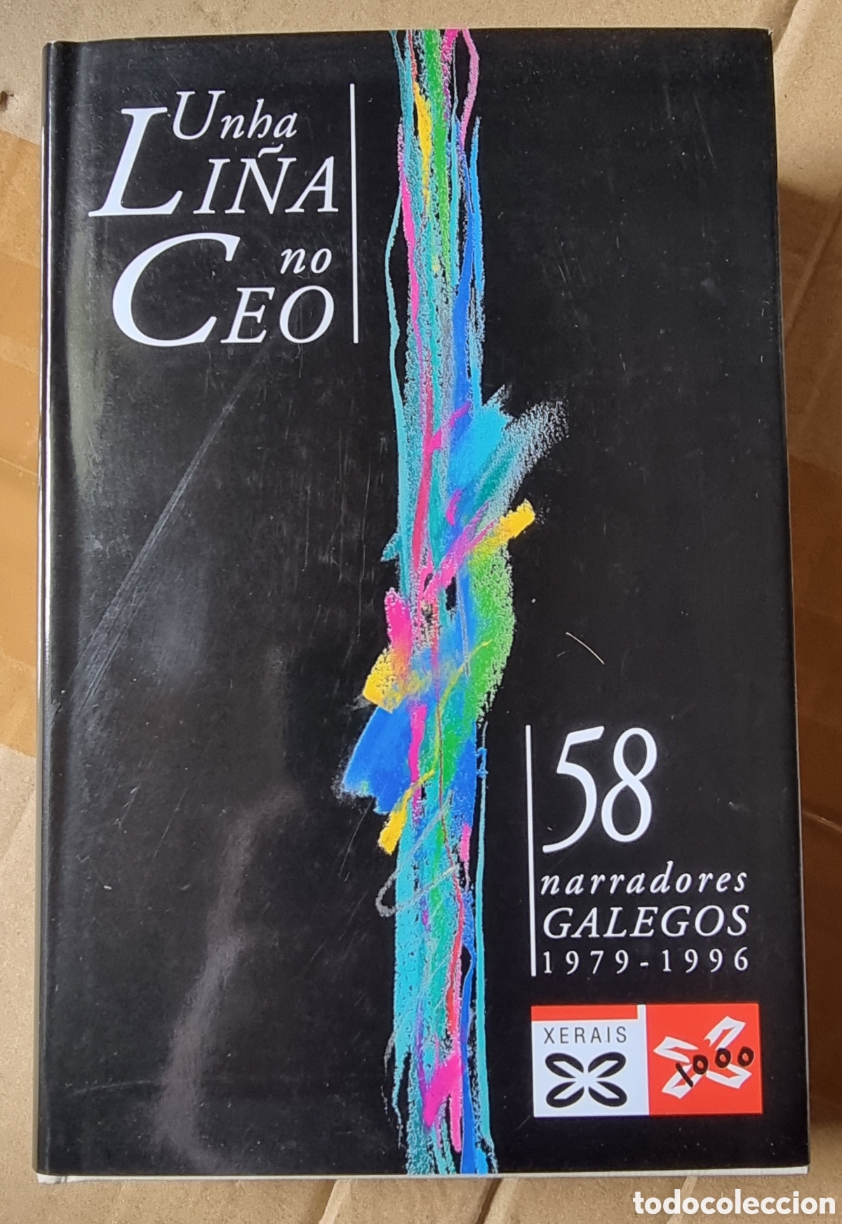Libros de segunda mano: UNHA LI&Ntilde;A NO CEO. 58 Narradores Galegos 1979 - 1996