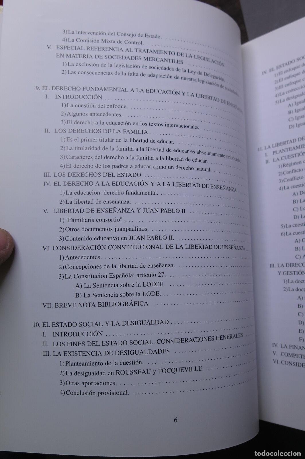 Libros de segunda mano: Comentarios constitucionales. Fernando D&iacute;ez Moreno - Foto 5