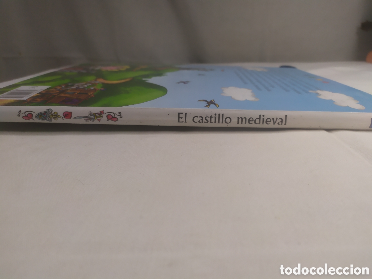 Libros de segunda mano: El castillo medieval. Santillana Ediciones, 2008 KKB - Foto 2