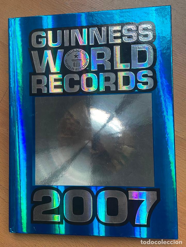 Libros de segunda mano: GUINNESS WORLD RECORDS 2007, - Foto 1