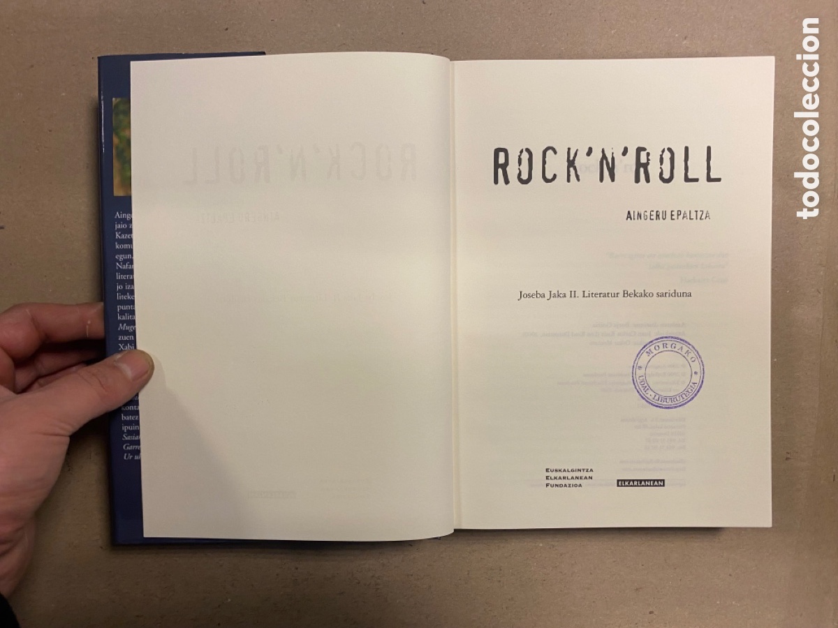 Libros de segunda mano: ROCK&rsquo;N&rsquo;ROLL. AINGERU EPALTZA ELKARLANEAN 2000. EUSKARAZ. - Foto 2