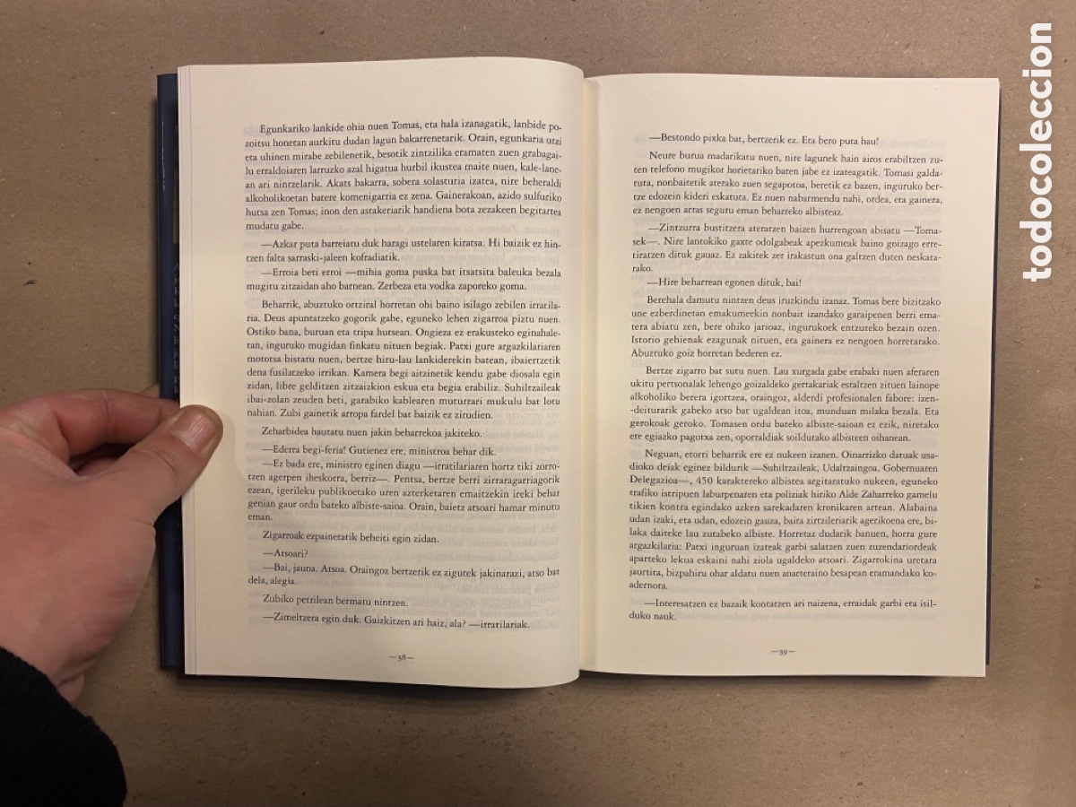 Libros de segunda mano: ROCK&rsquo;N&rsquo;ROLL. AINGERU EPALTZA ELKARLANEAN 2000. EUSKARAZ. - Foto 4