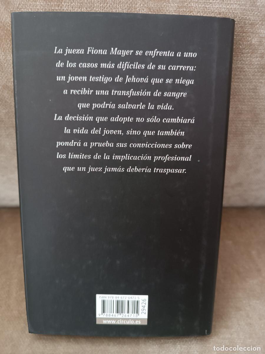 Libros de segunda mano: IAN MCEWAN - LA LEY DEL MENOR - C&Iacute;RCULO DE LECTORES, 2015 - Foto 3