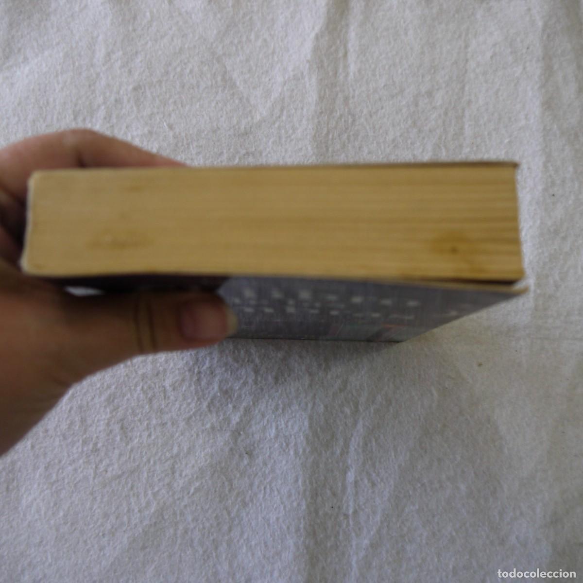 Libros de segunda mano: EL LIBRO DE LAS SOMBRAS - PHYLLIS CUROTT - ROBIN BOOK - 2000 - Foto 4