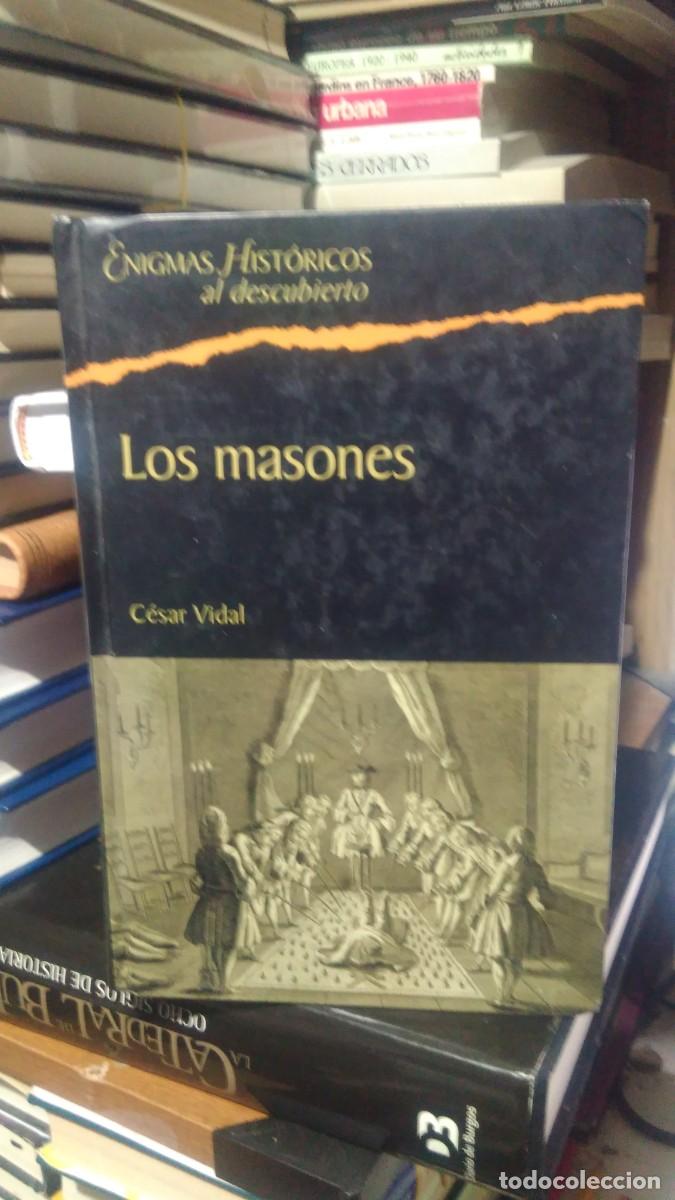 Libros de segunda mano: LOS MASONES, C&Eacute;SAR VIDAL, ED. PLANETA AGOSTINO - Foto 1