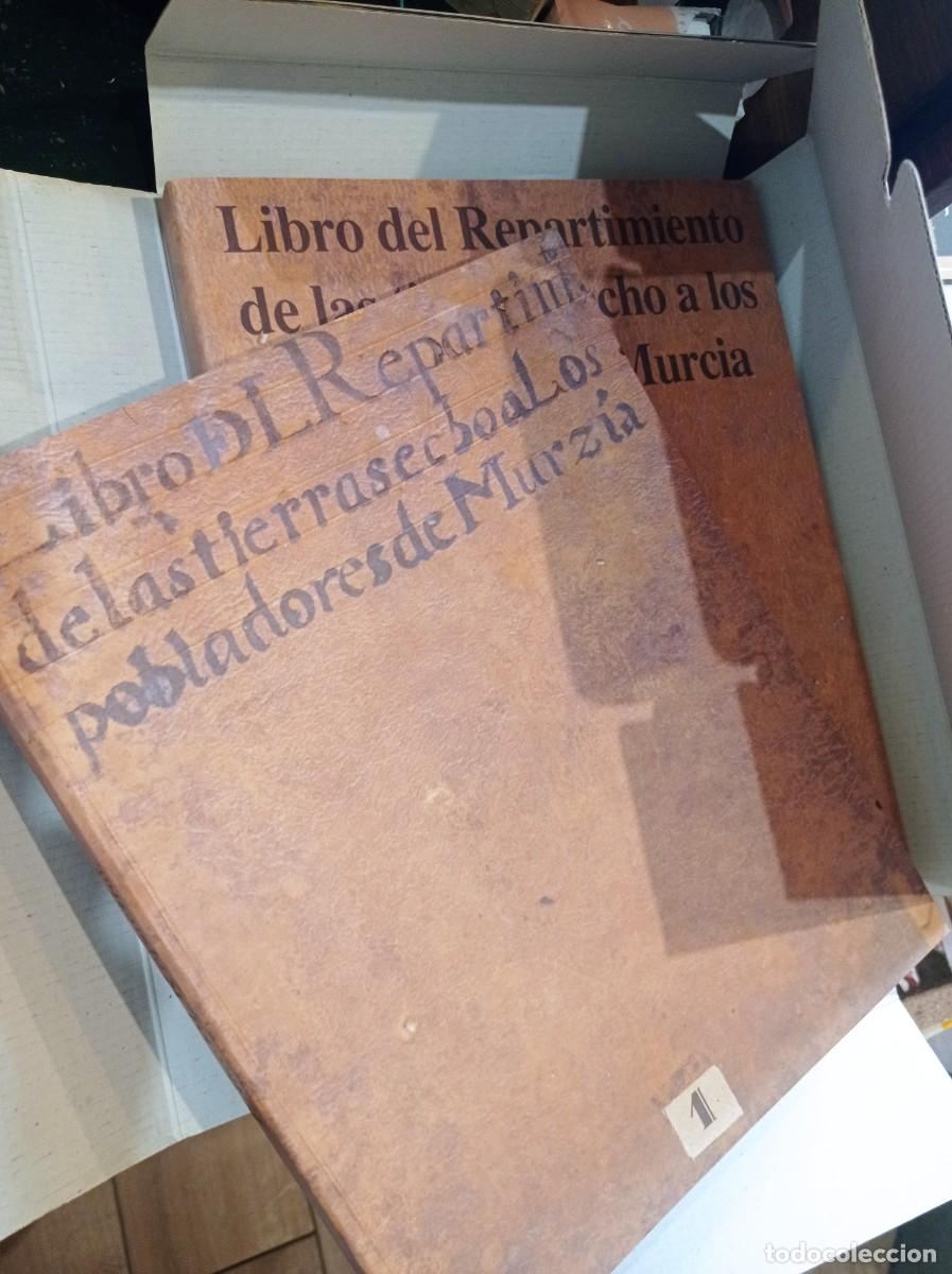 Livres d'occasion: Libro del repartimiento de las tierras de los pobladores de Murcia. facs&iacute;mil. con caja