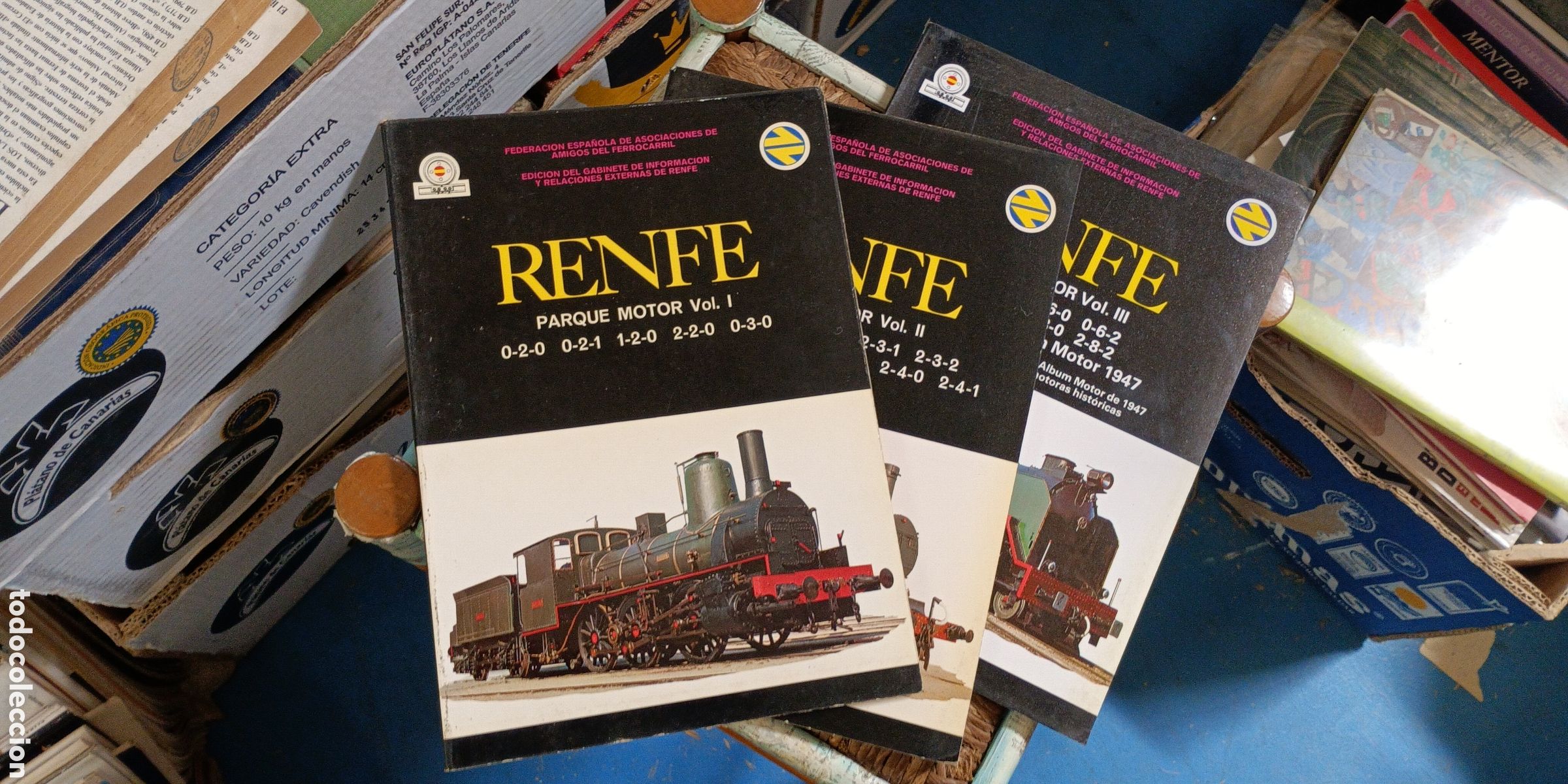 Libros de segunda mano: RENFE. PARQUE MOTOR. 3 VOL. AMIGOS DEL FERROCARRIL, 1981 - Foto 1