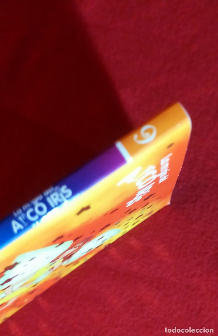 Libros de segunda mano: BRISA EL HADA DEL VIENTO E -LA MAGIA DEL ARCO IRIS - MONTENA - 9 - Foto 3