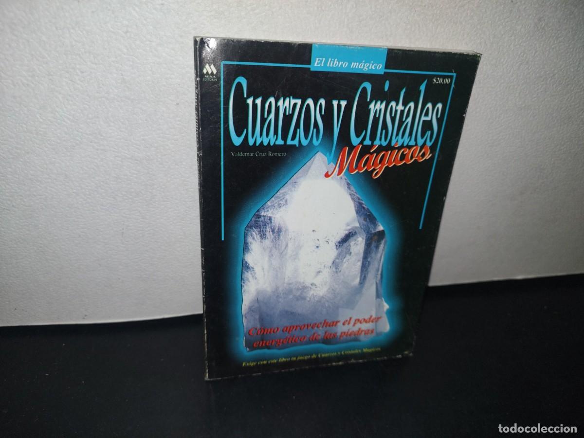 Libros de segunda mano: 73- CUARZOS Y CRISTALES M&Aacute;GICOS. C&Oacute;MO APROVECHAR EL PODER ENERG&Eacute;TICO DE LAS PIEDRAS - Foto 1