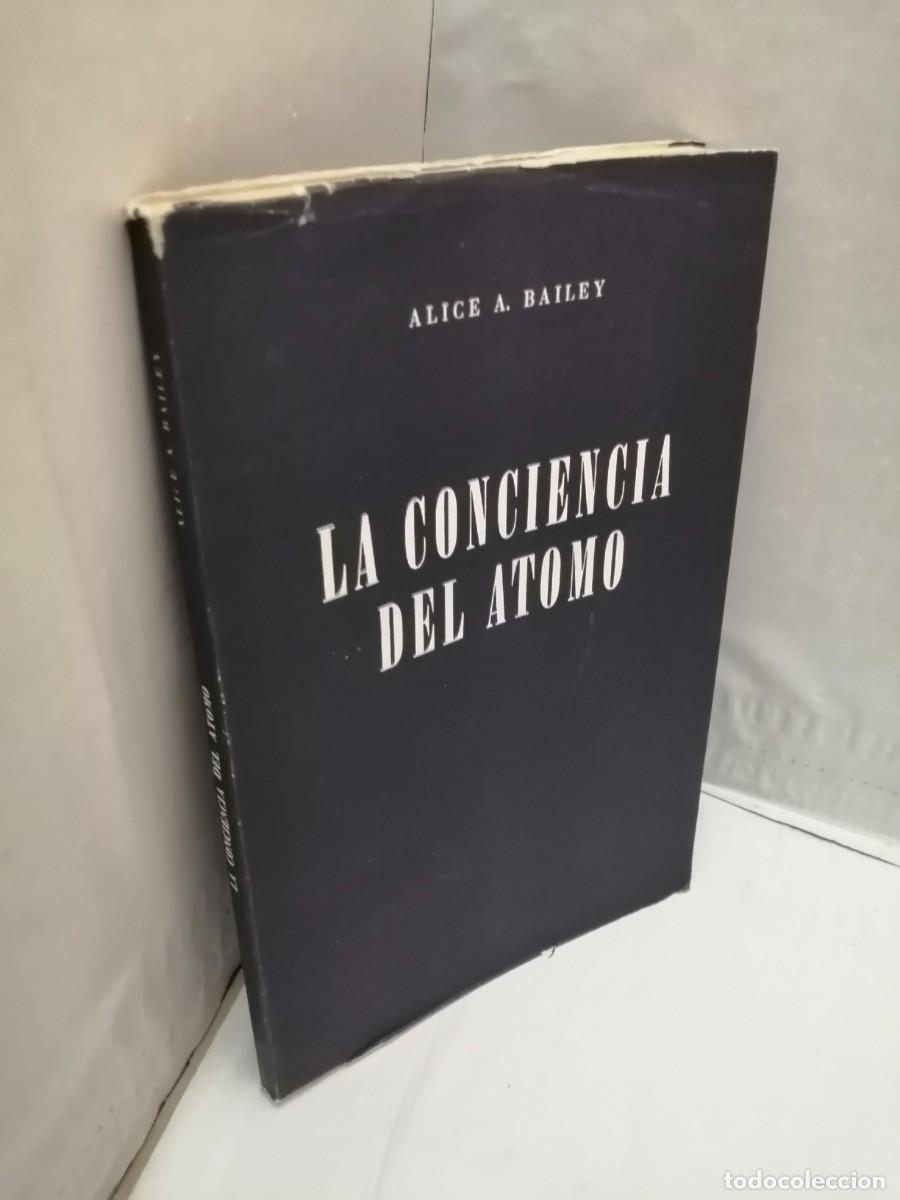 Libros de segunda mano: La conciencia del &aacute;tomo - Foto 3