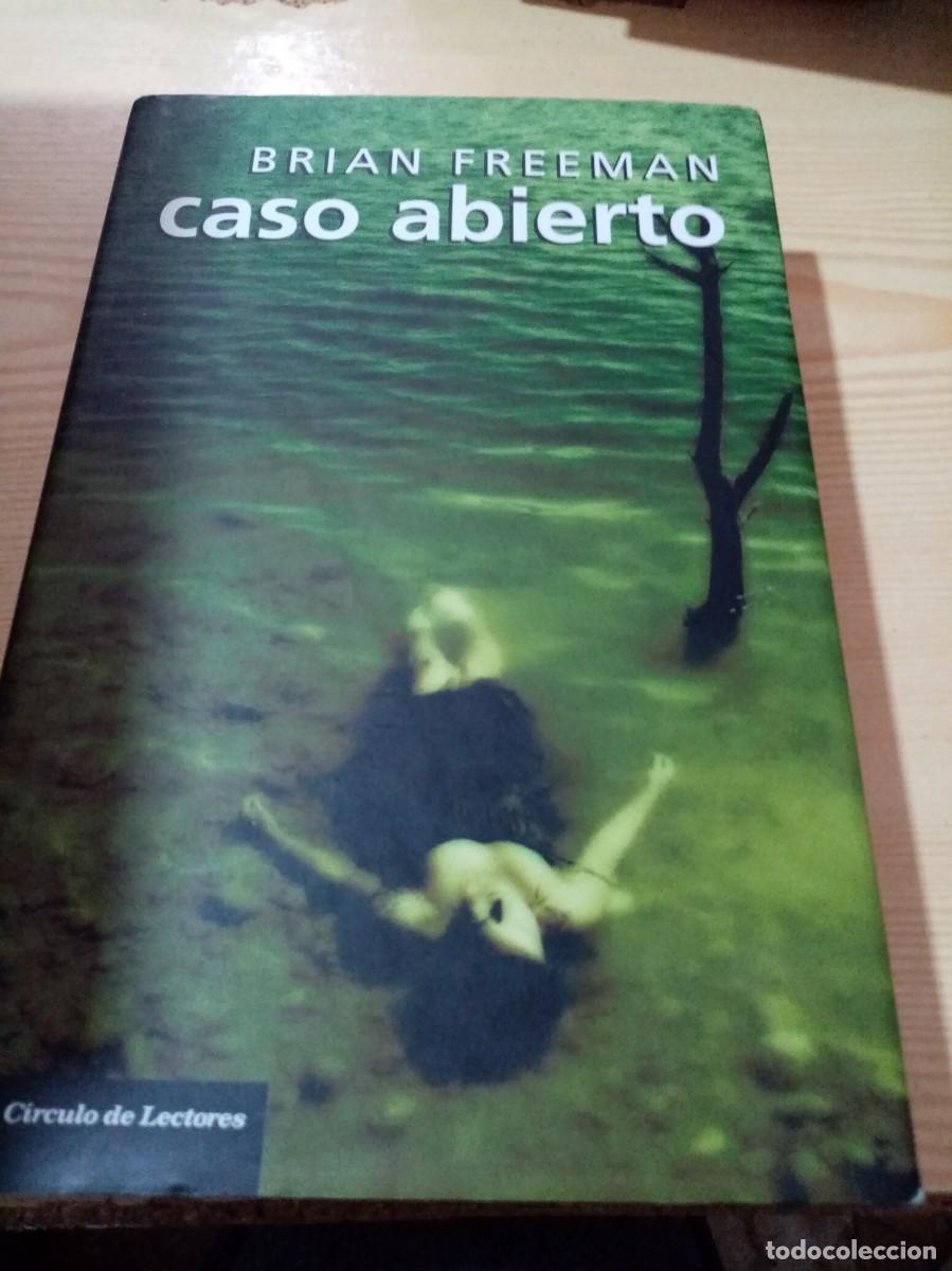 Libros de segunda mano: CASO ABIERTO. BRIAN FREEMAN. EST21B3 - Foto 1