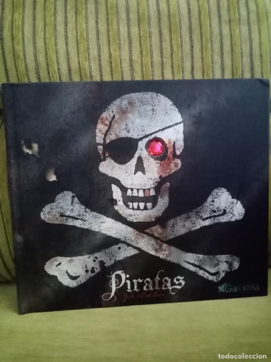 Libros de segunda mano: Piratas John Matthews - Foto 1