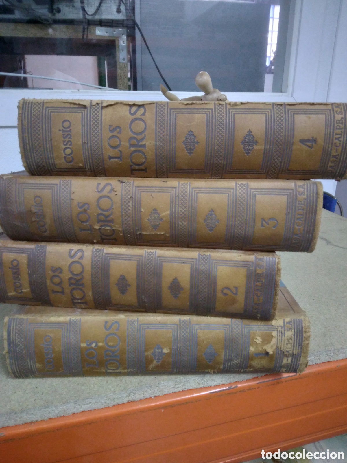 Libros de segunda mano: Tratado t&eacute;cnico e hist&oacute;rico, Los Toros, Cossio, 4 tomos - Foto 1