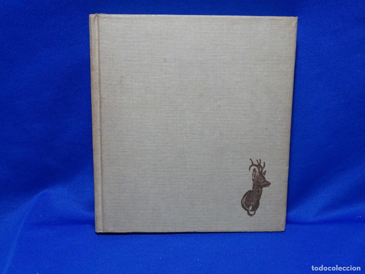 Second hand books: UN CAZADOR EN LA TVE. FERNANDO JUNCO CALDERON 1968. 142 PAG.