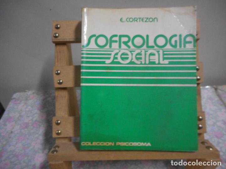 Libros de segunda mano: SOFROLOG&Iacute;A SOCIAL. E. CORTEZON. EDITORIAL CYMYS. - Foto 1