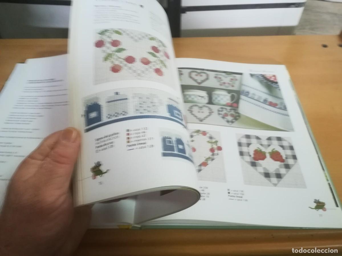 Libros de segunda mano: COMPLEMENTOS DECORATIVOS / CONS527GV / PUNTO CRUZ CON ESTILO / MODA LABORES HOGAR - Foto 11