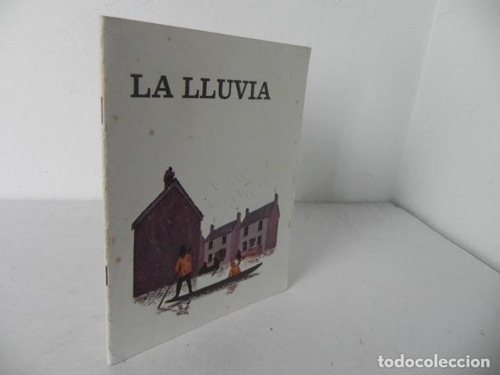 Libros de segunda mano: LA LLUVIA (SHELAGH Y ROGER STACEY) BIBLIOTECA DE CONOCIMIENTOS BASICOS -1971 1&ordf; EDICI&Oacute;N - Foto 1