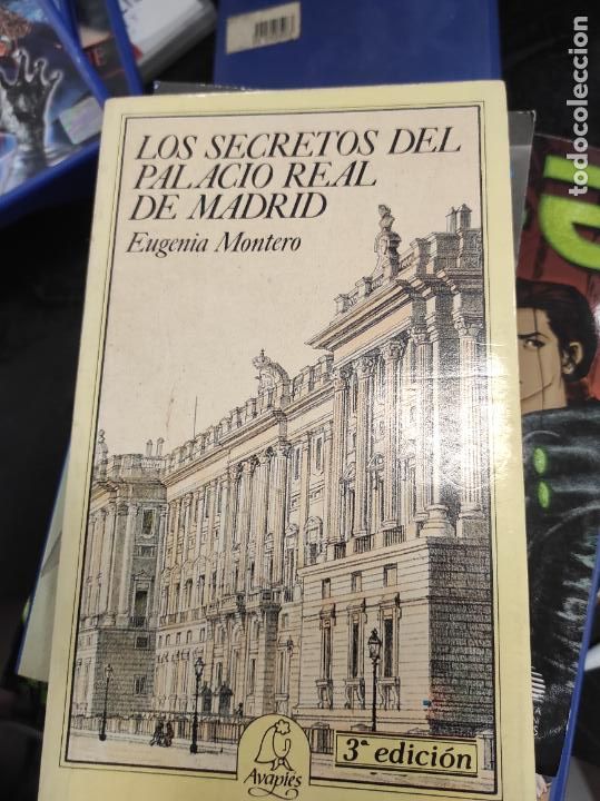 Libros de segunda mano: SECRETOS DEL PALACIO REAL DE MADRID - LOS - MONTERO, EUGENIA - Foto 1