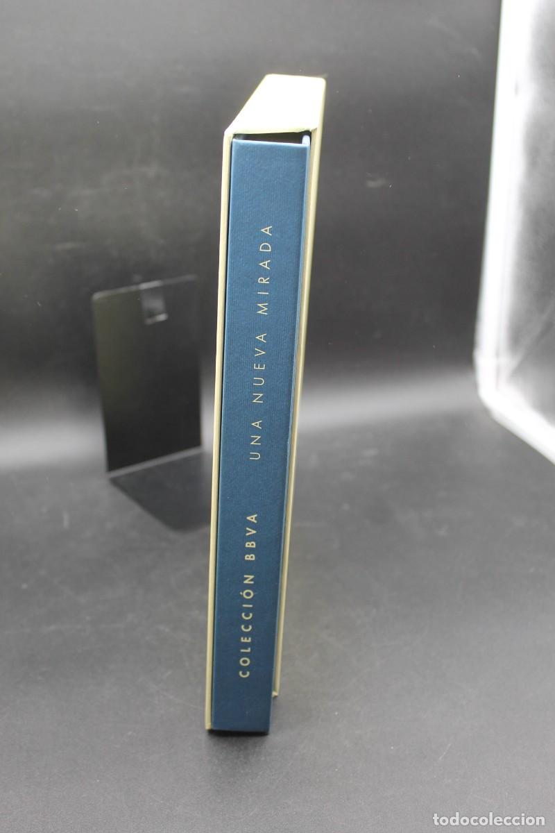 Libros de segunda mano: UNA NUEVA MIRADA COLECCION BBVA MADRID 2002 CON FUNDA - Foto 3