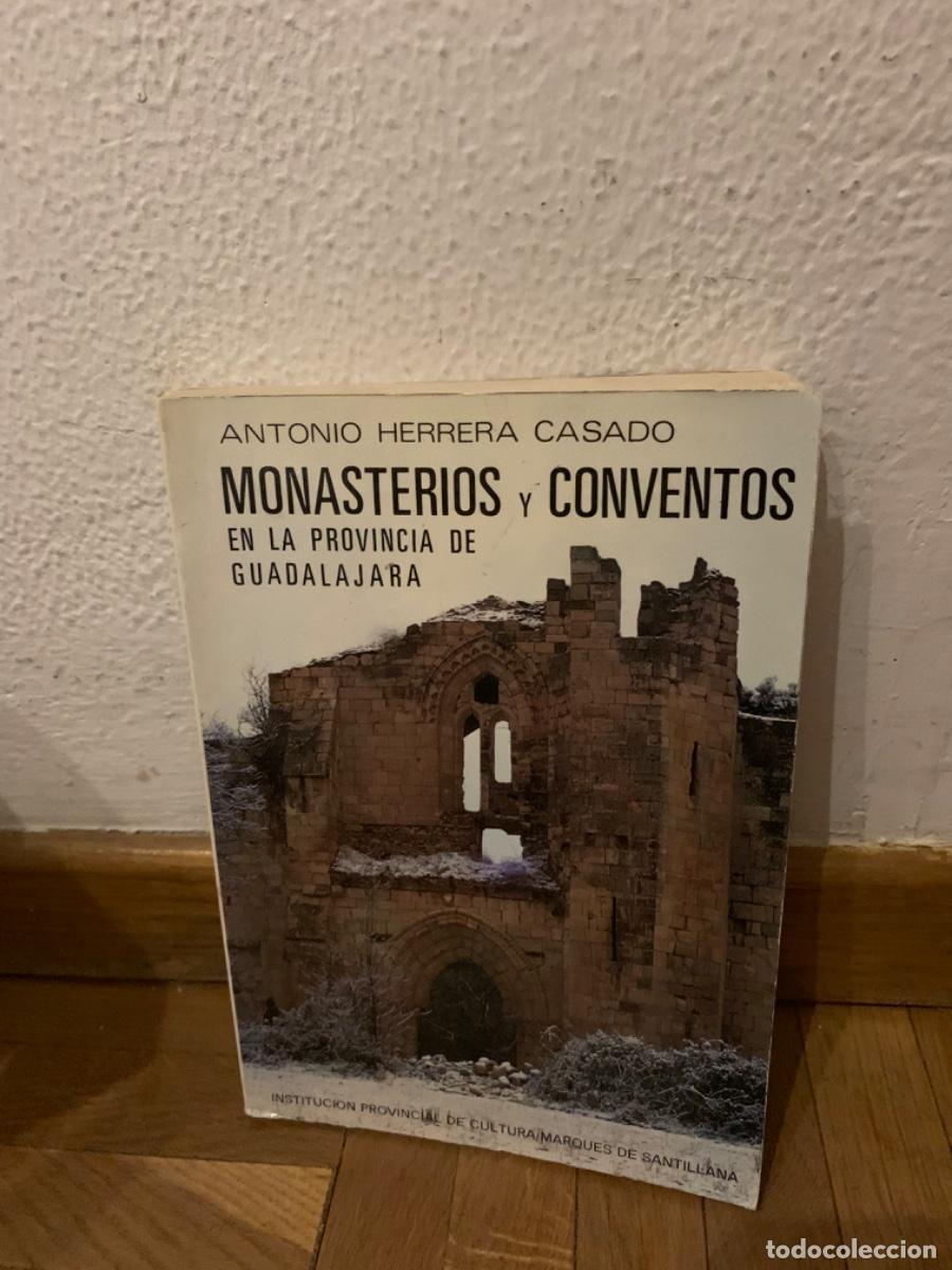 Libros de segunda mano: Monasterio y conventos, Antonio Herrera Casado, 1974 - Foto 1