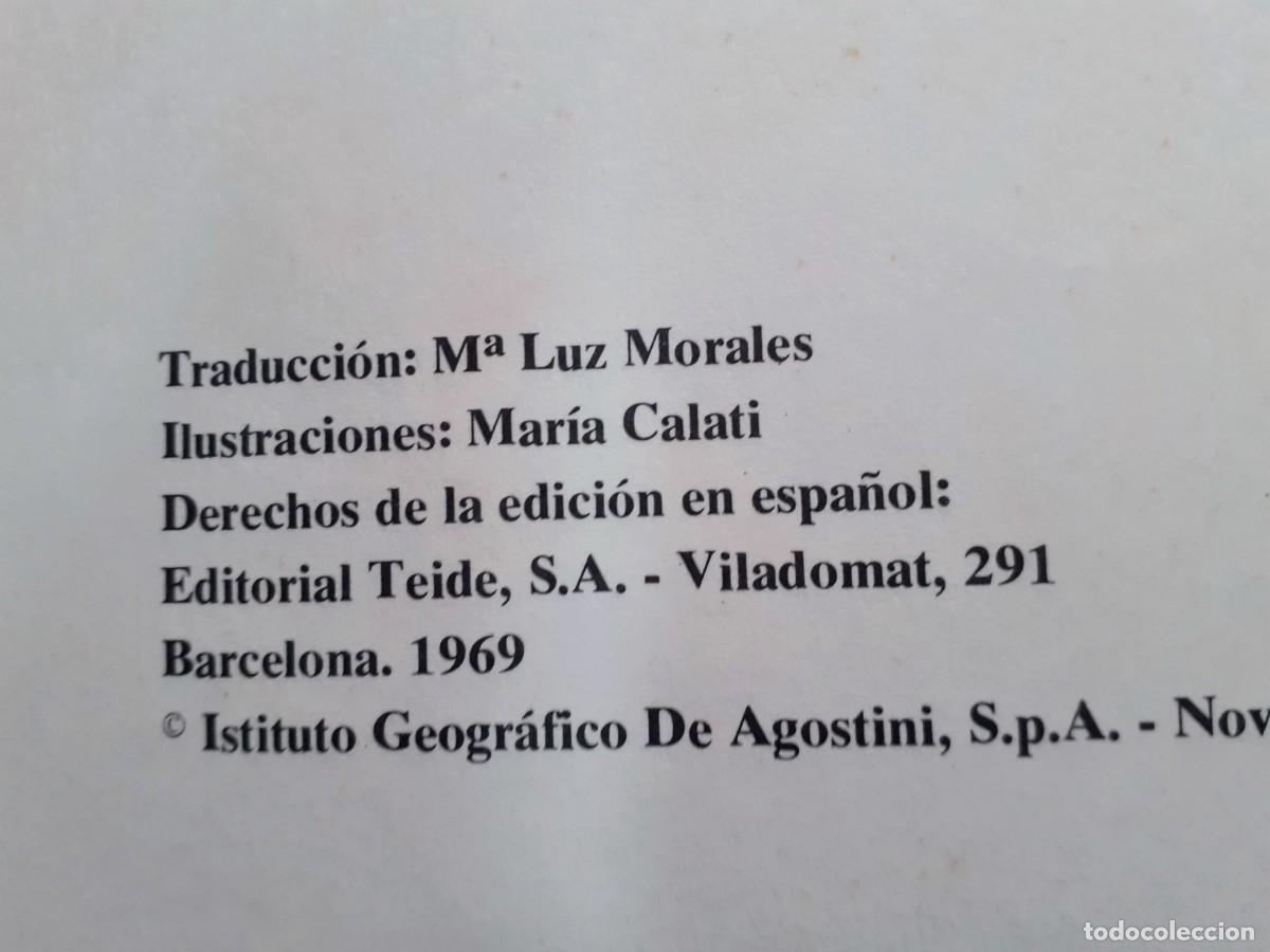 Libros de segunda mano: Libro trajes vestidos historia - Foto 2