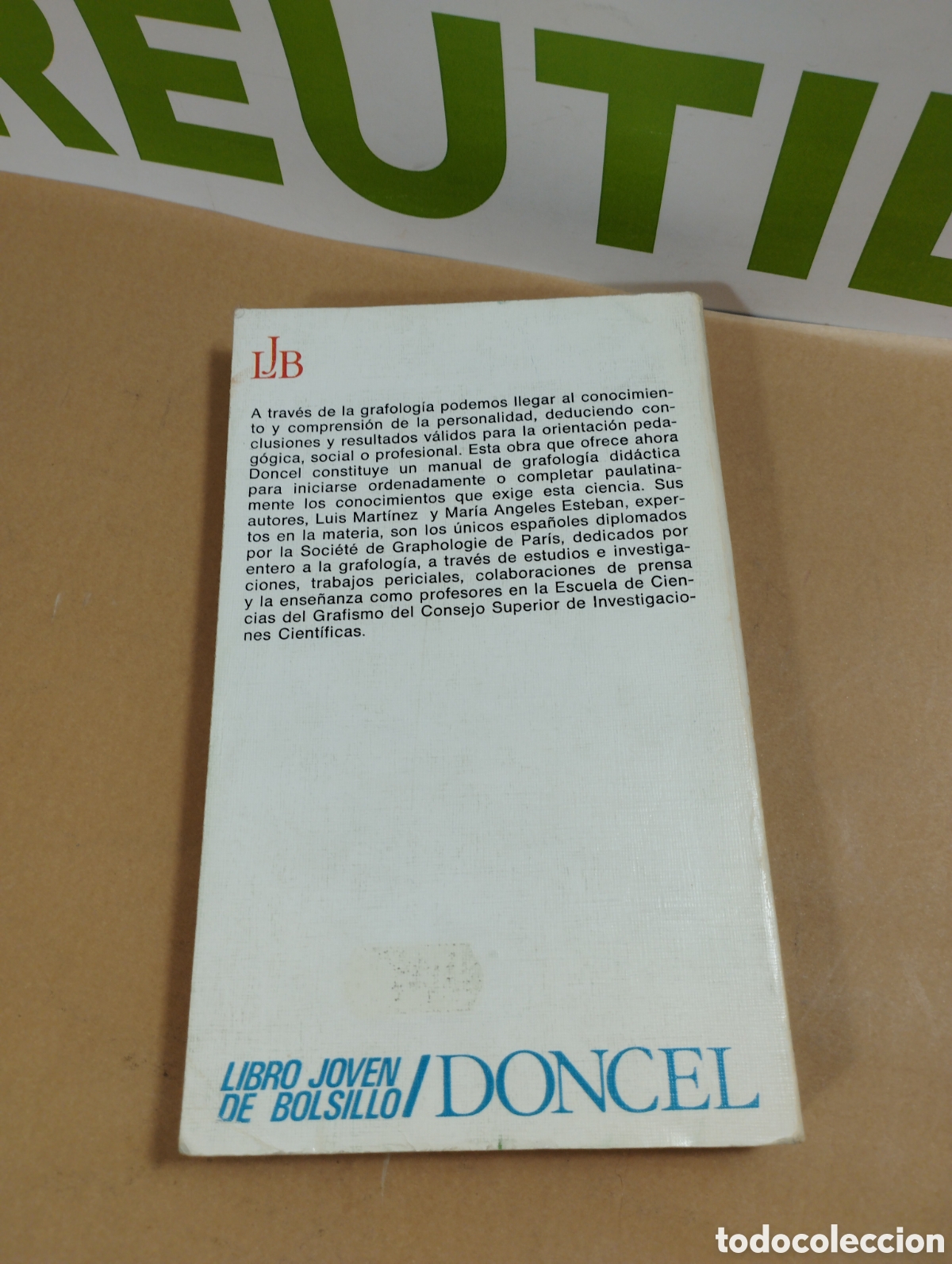 Libros de segunda mano: Grafolog&iacute;a. Libro joven de bolsillo. Doncel. - Foto 2