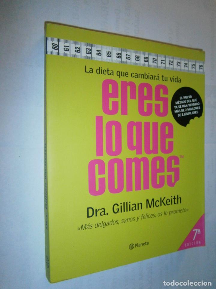 Libros de segunda mano: ERES LO QUE COMES - CG11 - Foto 1