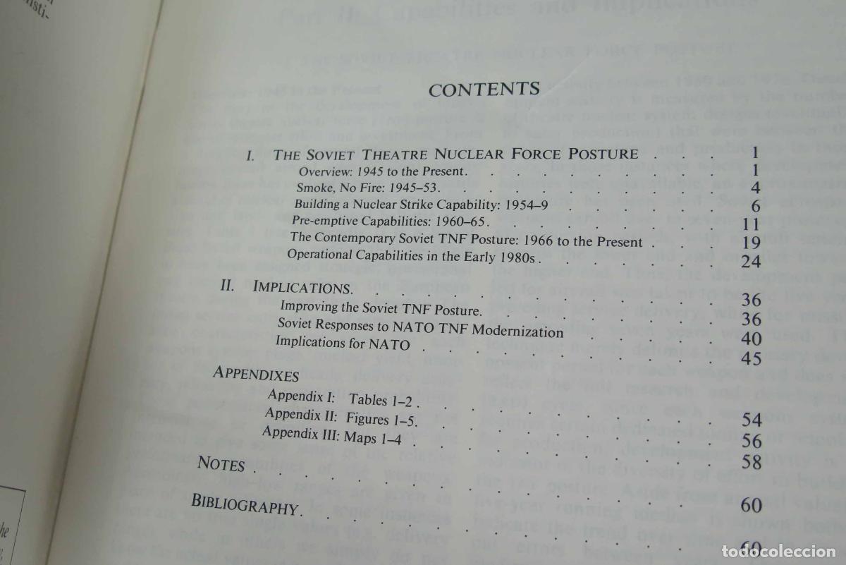 Libros de segunda mano: SOVIET THEATRE NUCLEAR FORCES. MEYER. ADELPHI PAPERS. 2 TOMOS - Foto 3