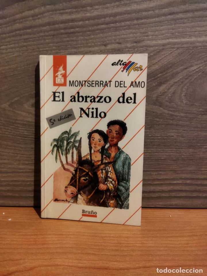 Libros de segunda mano: El abrazo del Nilo - Foto 1