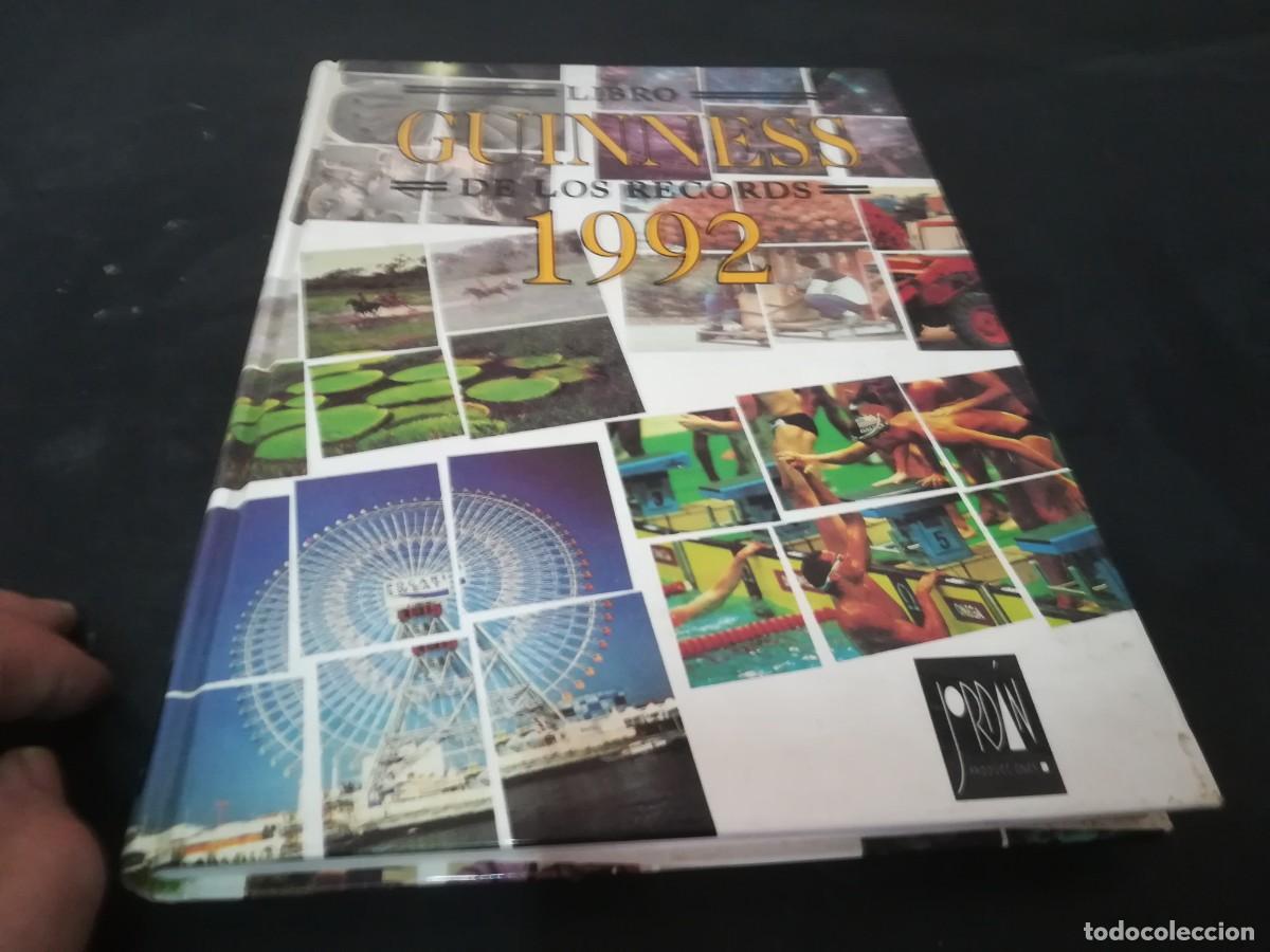 Libros de segunda mano: GUINNESS DE LOS RECORDS 1992 / / CONS 645 GV - Foto 2