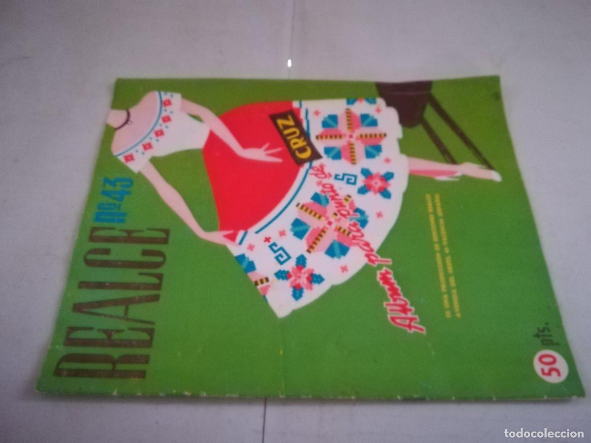 Libros de segunda mano: REALCE N&ordm; 43 / CONS344 / HOGAR LABORES MUJER MODA / / - Foto 1