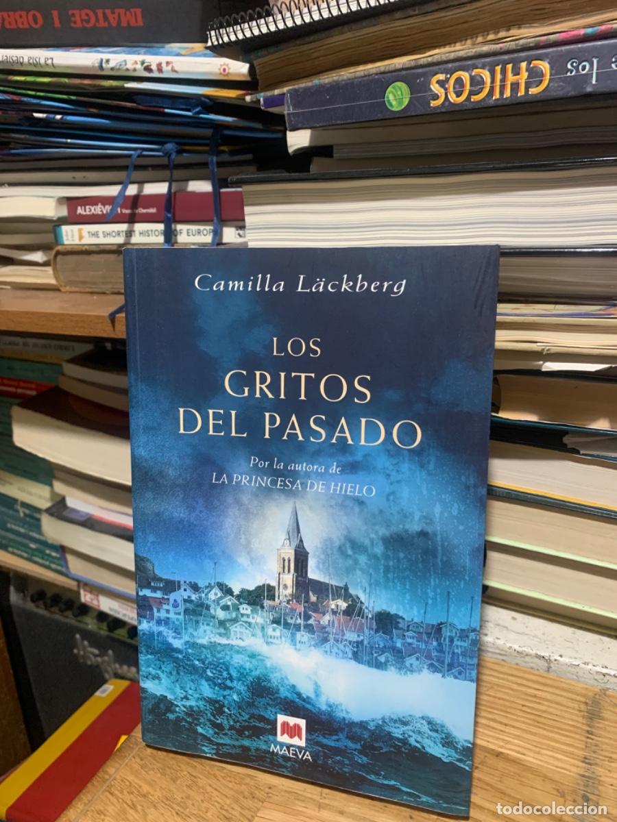Libros de segunda mano: LOS GRITOS DEL PASADO, CAMILLA LACKBERG, MAEVA - Foto 1