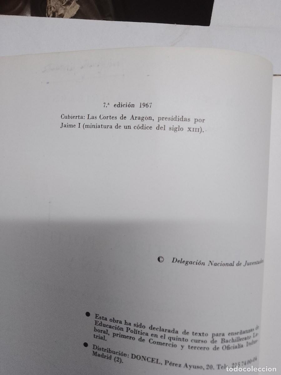 Libros de segunda mano: Estructura pol&iacute;tica de Espa&ntilde;a Manuel Fraga - Foto 8