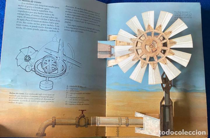 Libros de segunda mano: MAQUINAS - GUIA DE FUNCIONAMIENTO EN 3D - LIBRO POP-UP - EDICIONES B (1992) - Foto 4