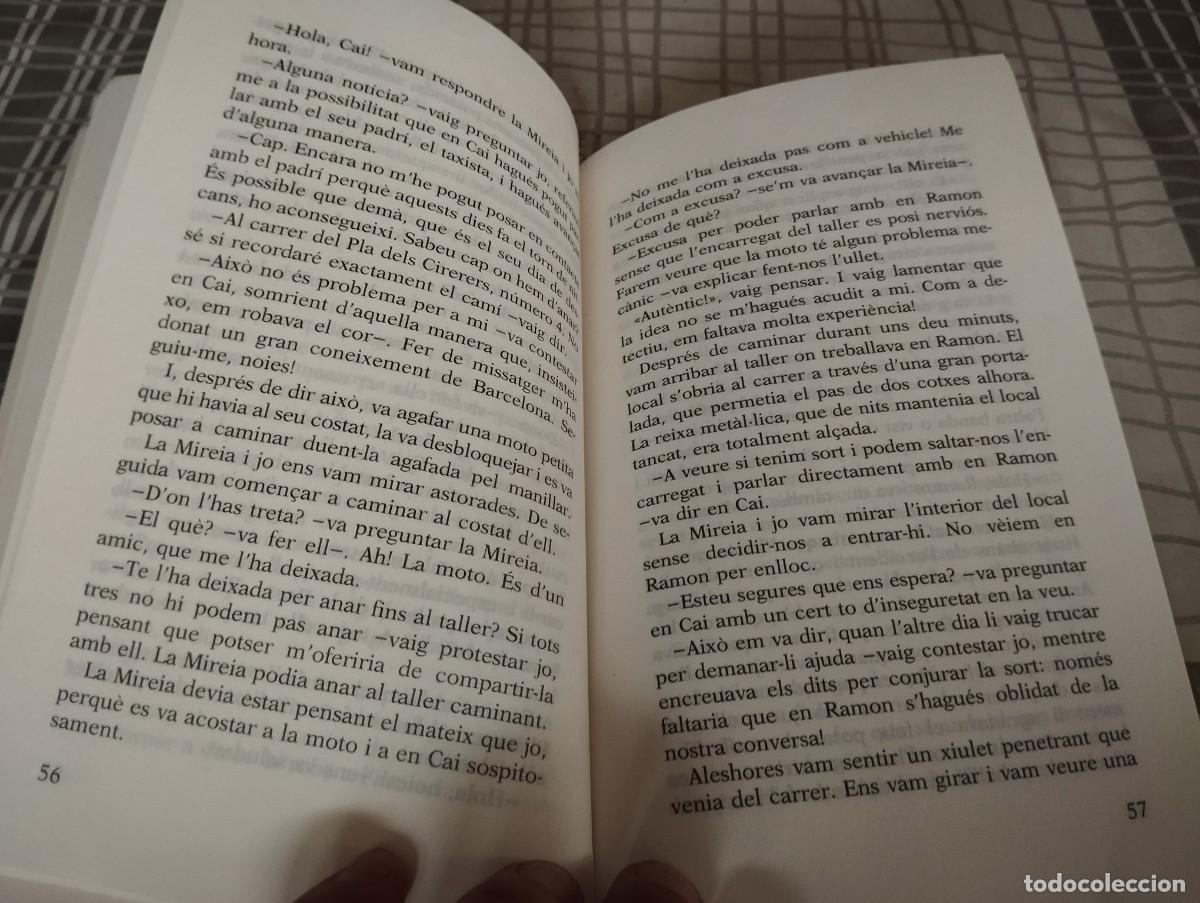 Libros de segunda mano: ETS GAL&Agrave;CTICA, CARLOTA! GEMMA LIENAS GRAN ANGULAR 1996 - Foto 2