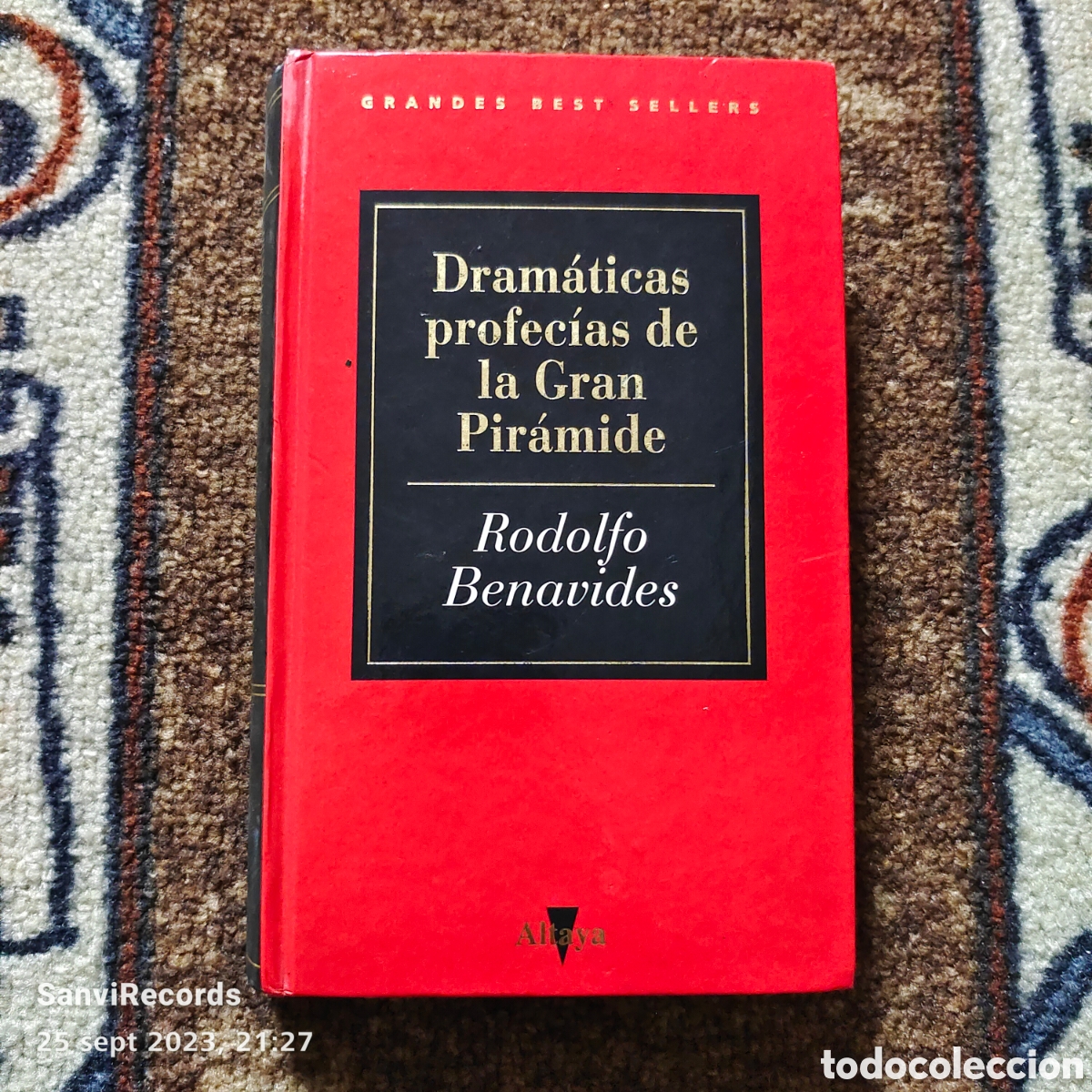Libros de segunda mano: DRAM&Aacute;TICAS PROFEC&Iacute;AS DE LA GRAN PIR&Aacute;MIDE (RODOLFO BENAVIDES) (ALTAYA) - Foto 1