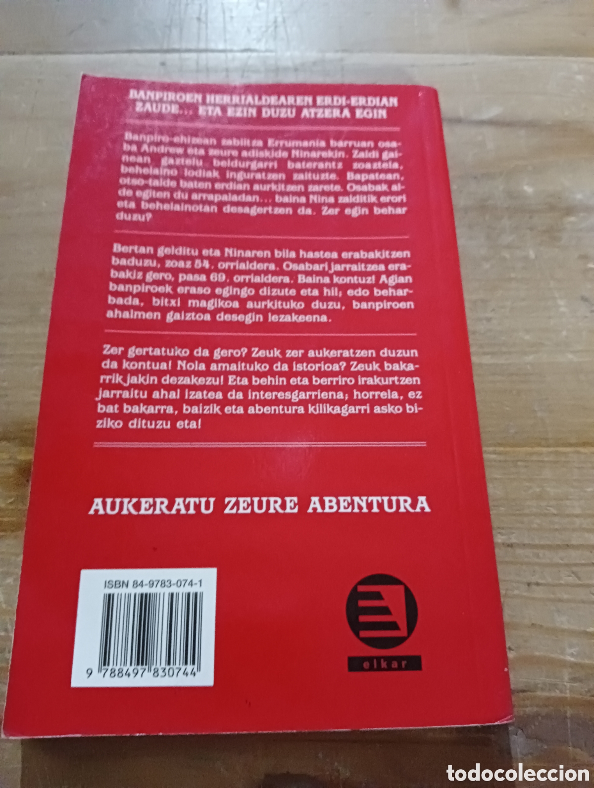 Libros de segunda mano: Banpiroen Espresoa 4 .Timun Mas . Euskera - Foto 2