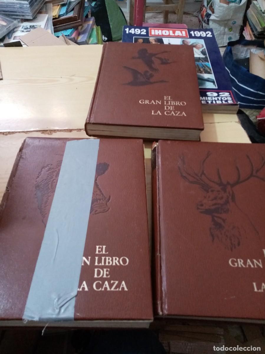 Libros de segunda mano: EL GRAN LIBRO DE LA CAZA. DESLUCIDO. EST11B4 - Foto 2