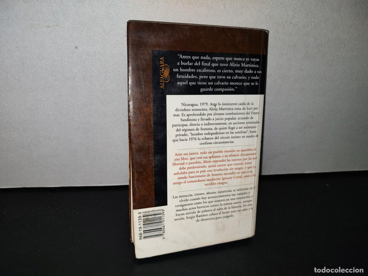 Libros de segunda mano: 78- SOMBRAS NADA M&Aacute;S - SERGIO RAM&Iacute;REZ. ALFAGUARA. PRIMERA EDICI&Oacute;N 2002 - Foto 4