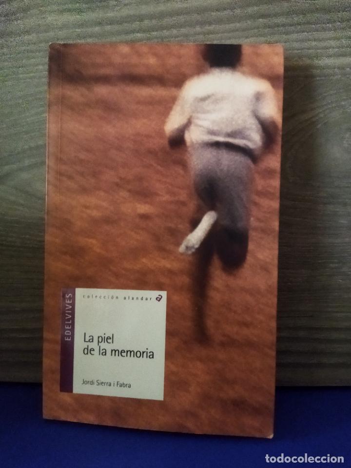 Libros de segunda mano: la piel de la memoria - Foto 1