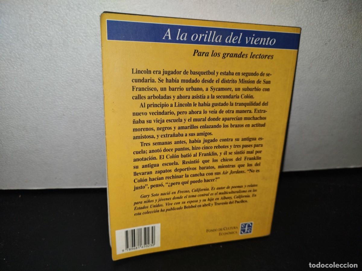 Libros de segunda mano: 88- TOMANDO PARTIDO - GARY SOTO - PRIMERA EDICI&Oacute;N EN ESPA&Ntilde;OL 1996 - Foto 3