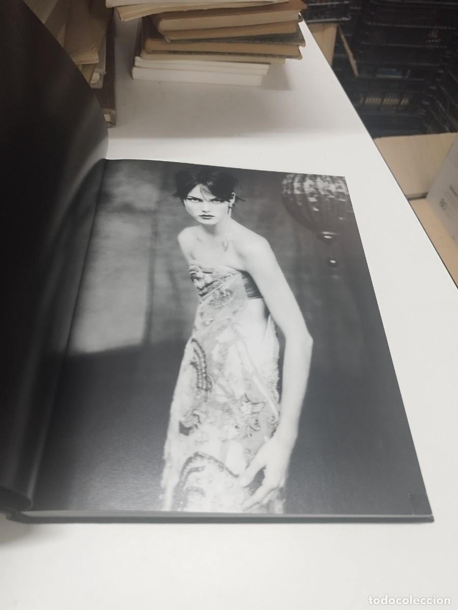 Libros de segunda mano: SPRING-SUMMER 03 Giorgio Armani Paolo Roversi. Moda. - Foto 4