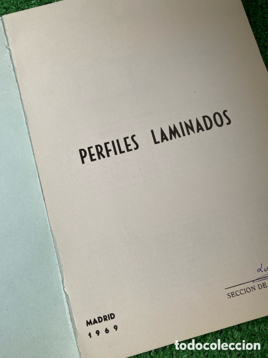 Libros de segunda mano: Perfiles laminados 1969 (dif&iacute;cil) - Foto 2