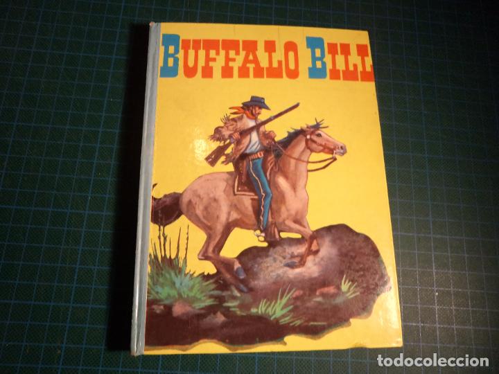 Libros de segunda mano: B&uacute;falo Bill. Editorial Vasco Americana. Libro ilustrado. - Foto 1