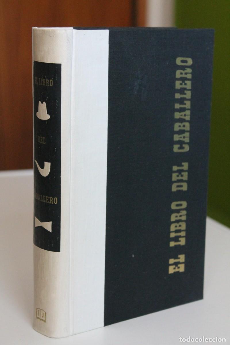 Libros de segunda mano: Claude Schubiger - El libro del caballero - Juventud 1&ordf; edici&oacute;n 1960 - Foto 1